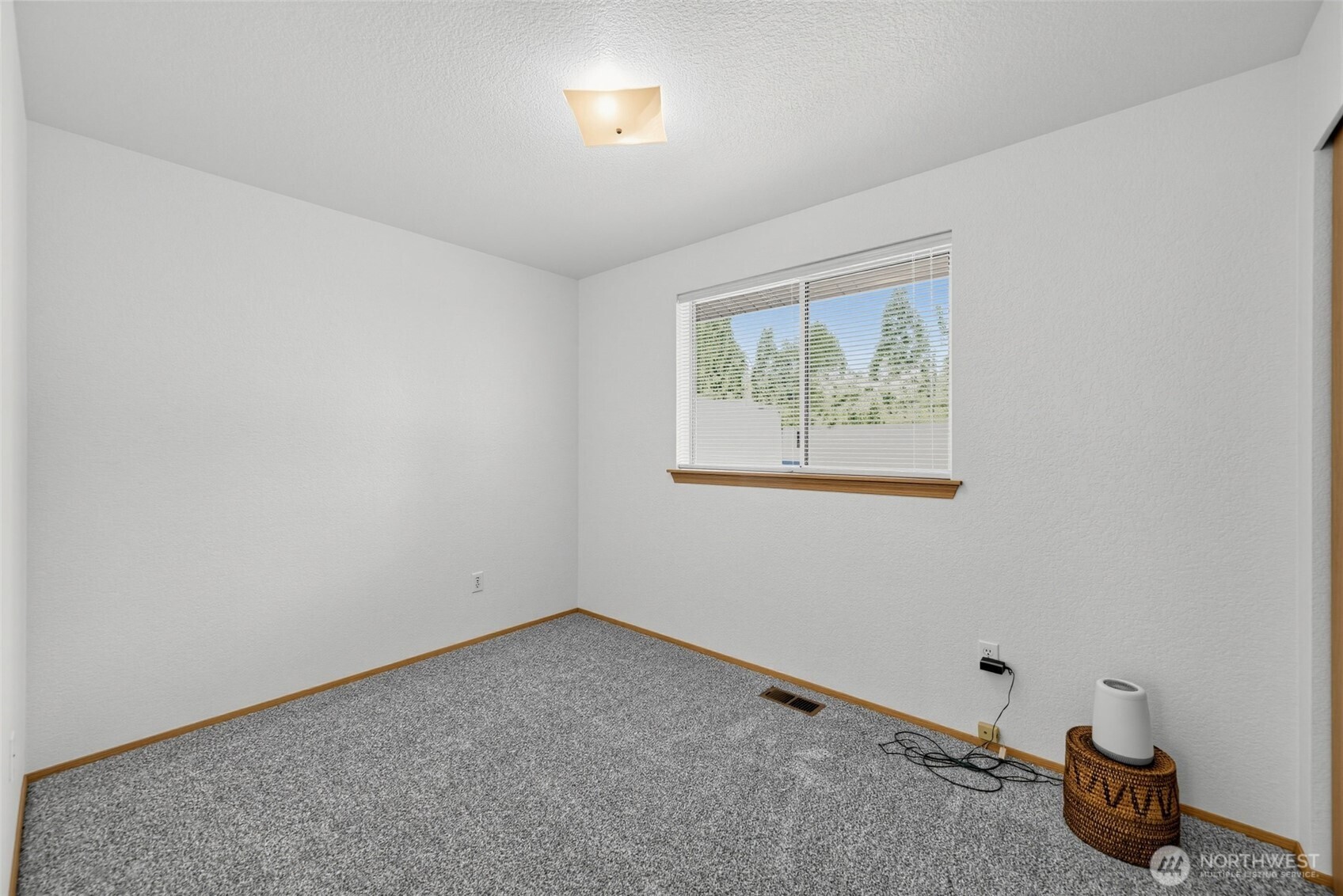 7603 46th Avenue Property Photo 24
