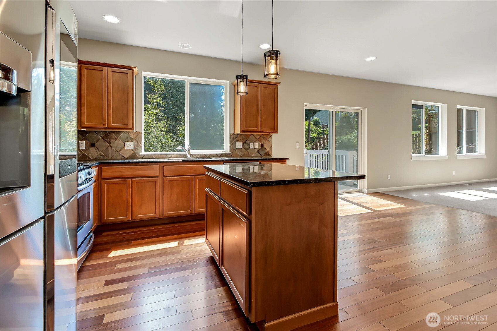 35320 4th Place Property Photo 10