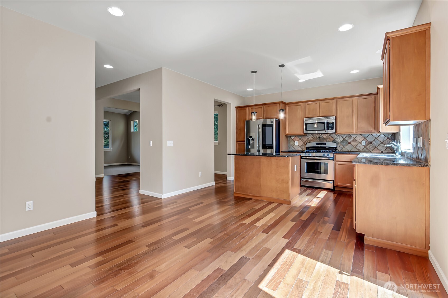 35320 4th Place Property Photo 11