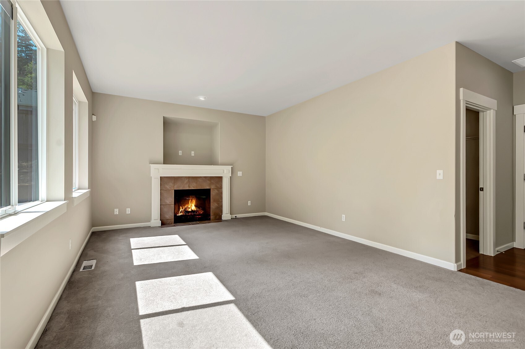 35320 4th Place Property Photo 12