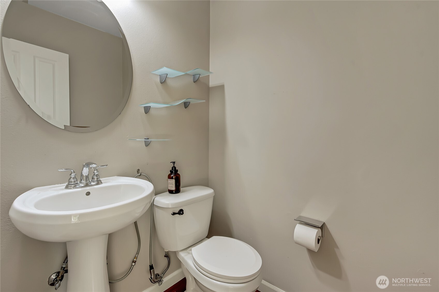 35320 4th Place Property Photo 15