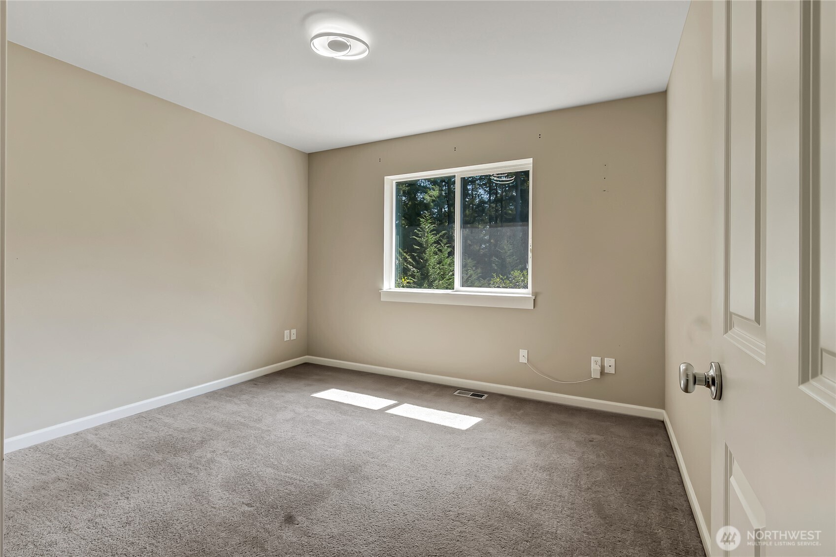 35320 4th Place Property Photo 22