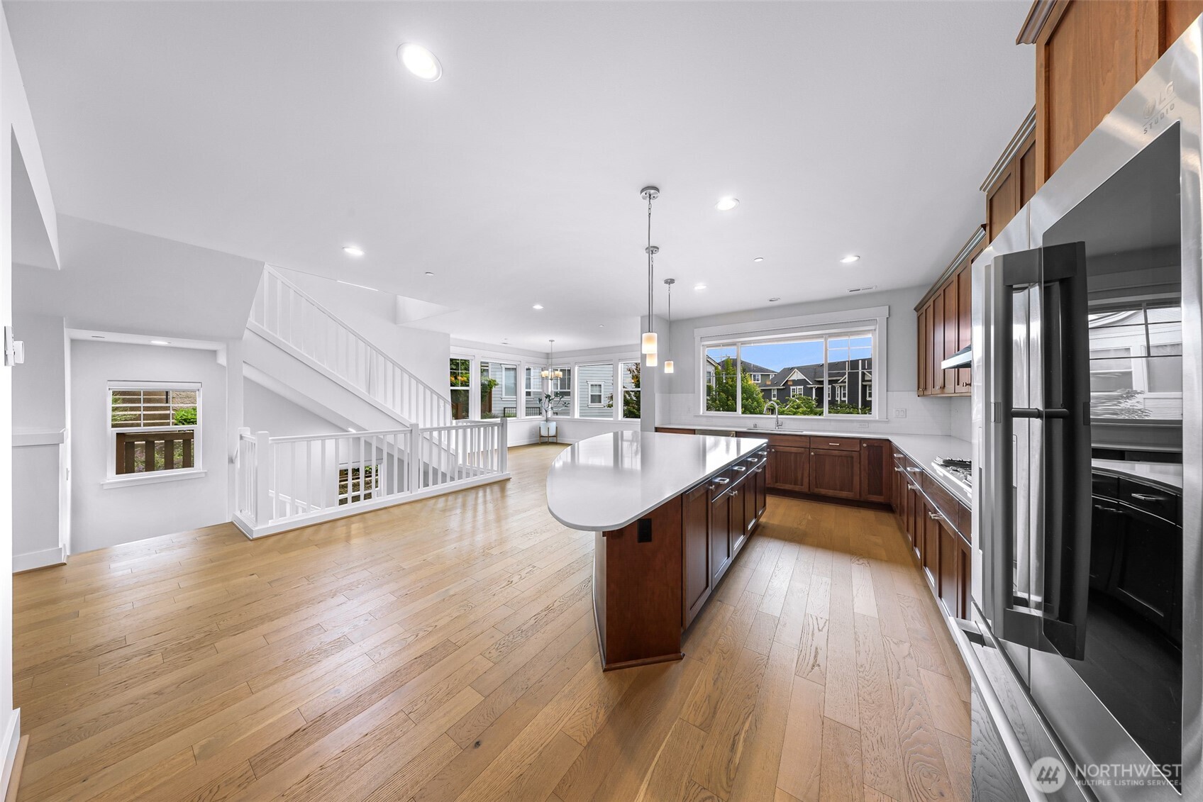 26728 Ne Walden Way Property Photo 6