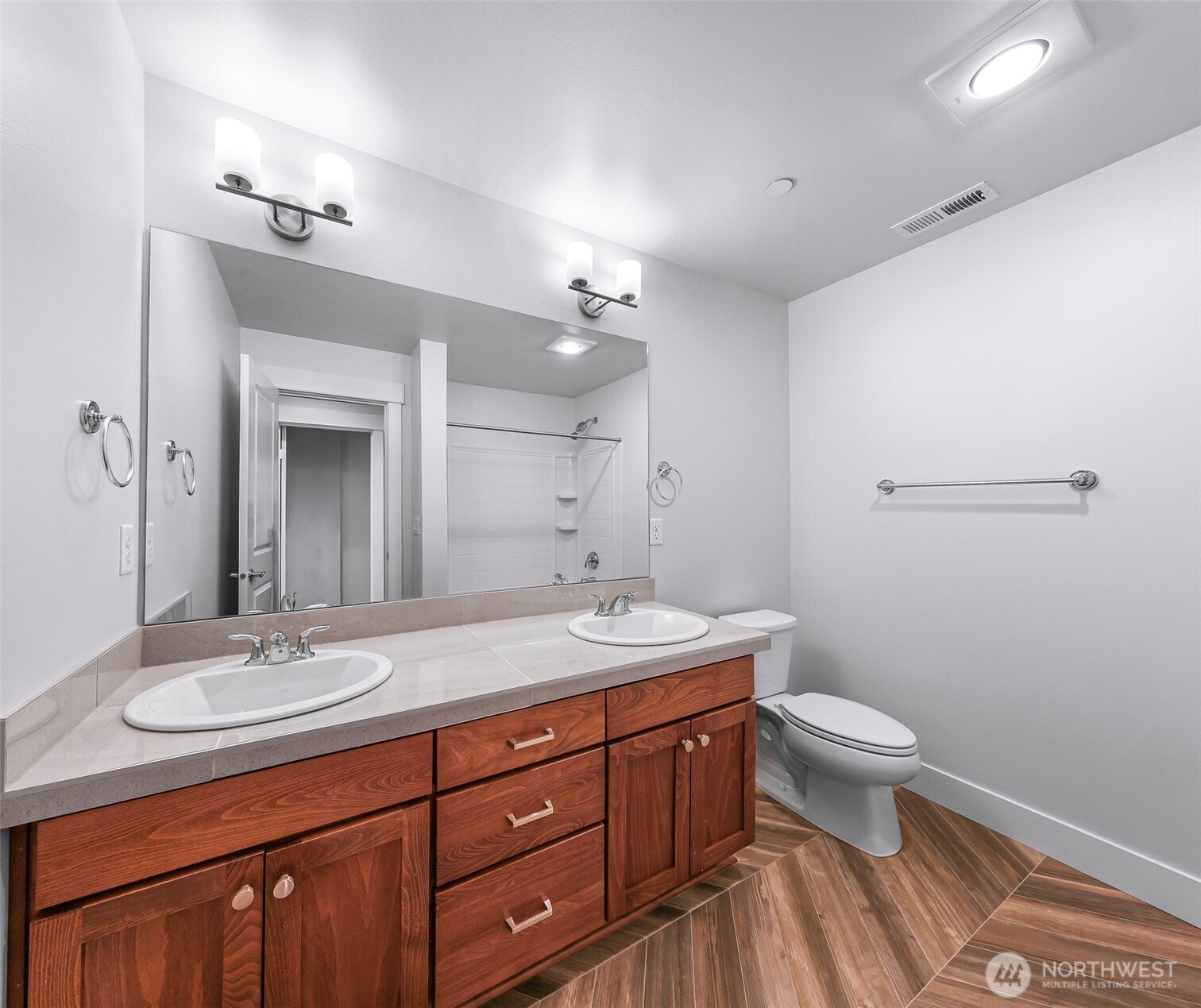 26728 Ne Walden Way Property Photo 27