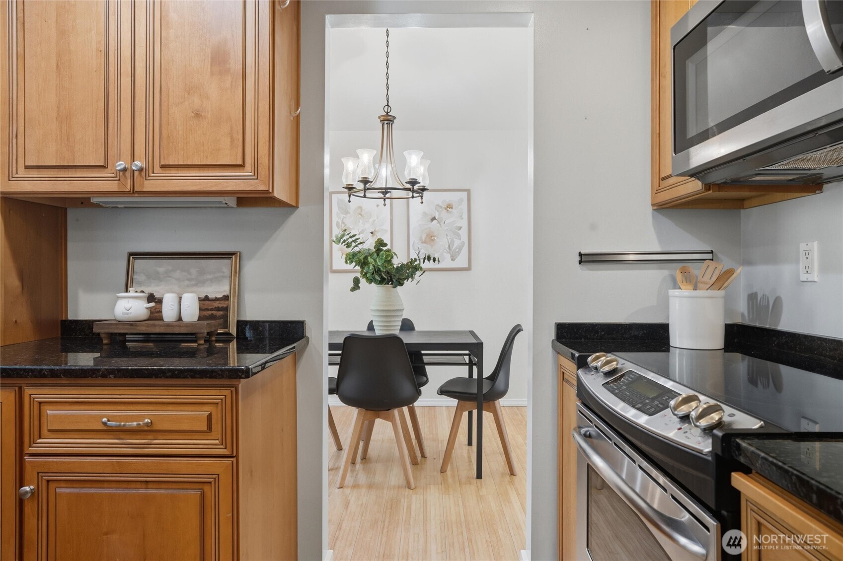21121 Little Rude Avenue Property Photo 8