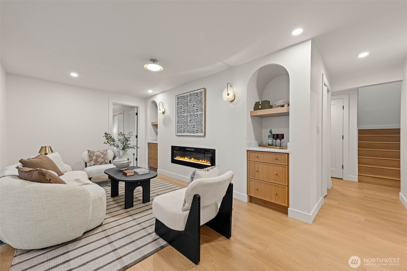 16301 Wallingford Avenue Property Photo 13