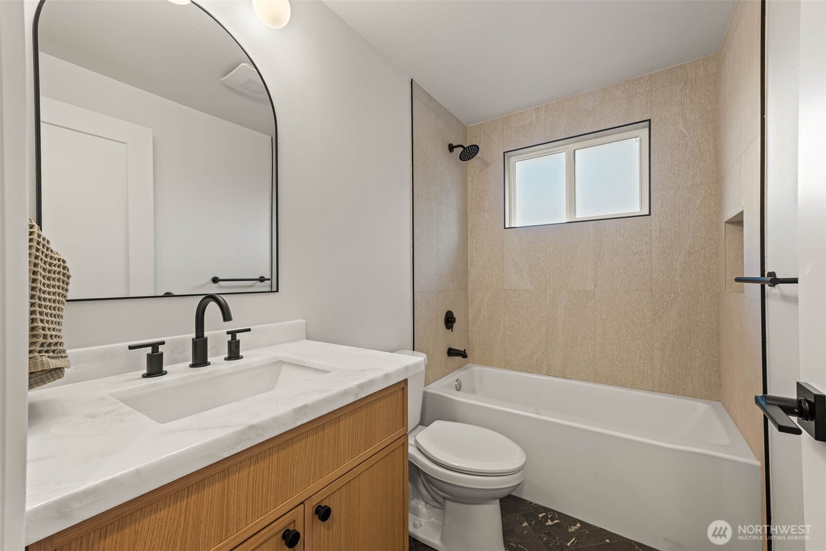 16301 Wallingford Avenue Property Photo 21