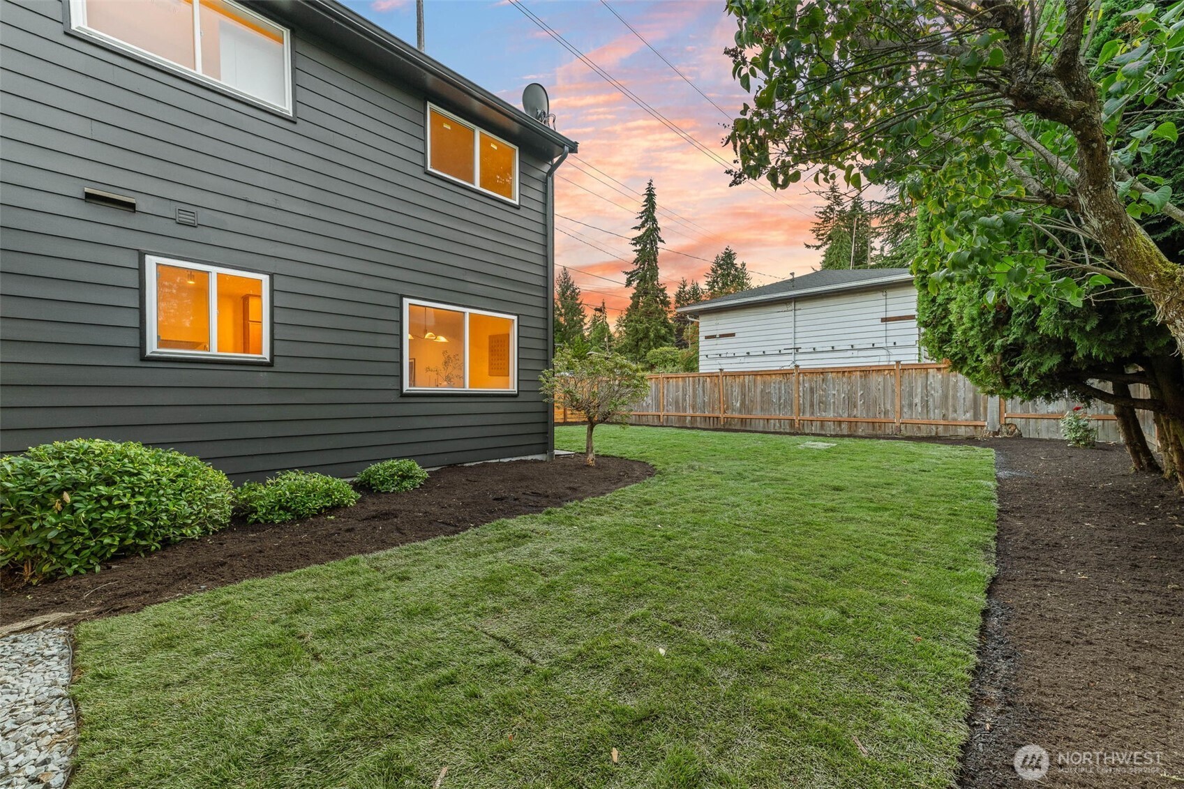 16301 Wallingford Avenue Property Photo 26