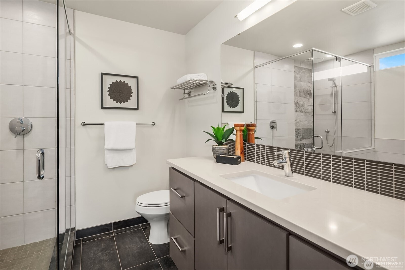 2409 Nw 64th Street Property Photo 17