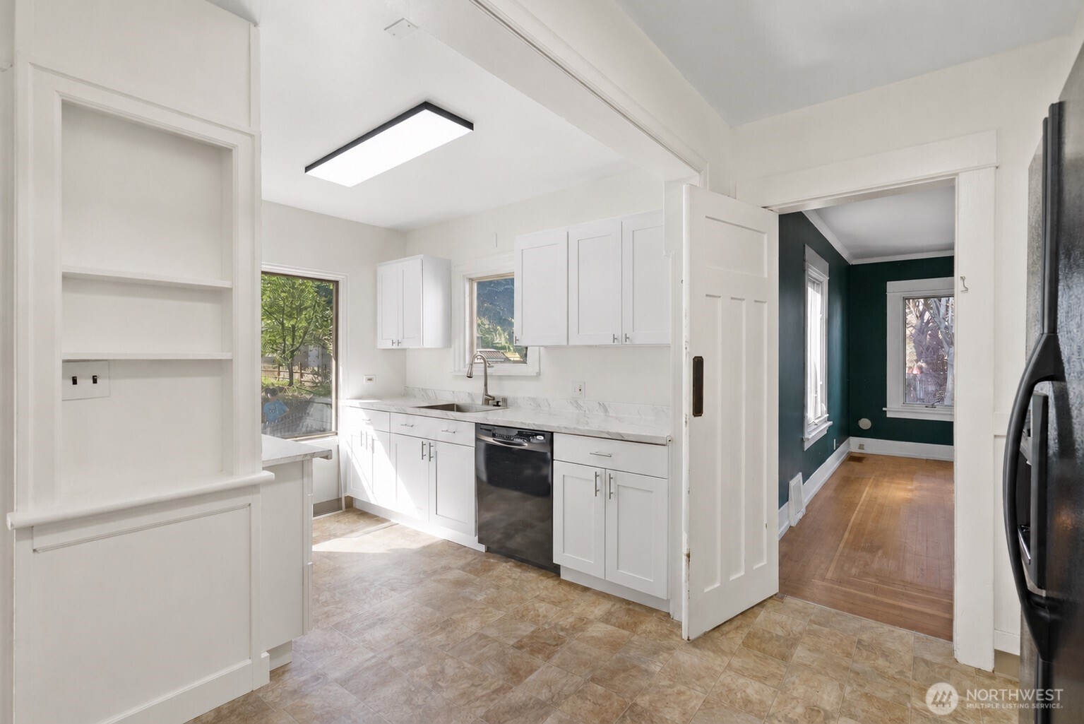 419 S 150th Street Property Photo 10