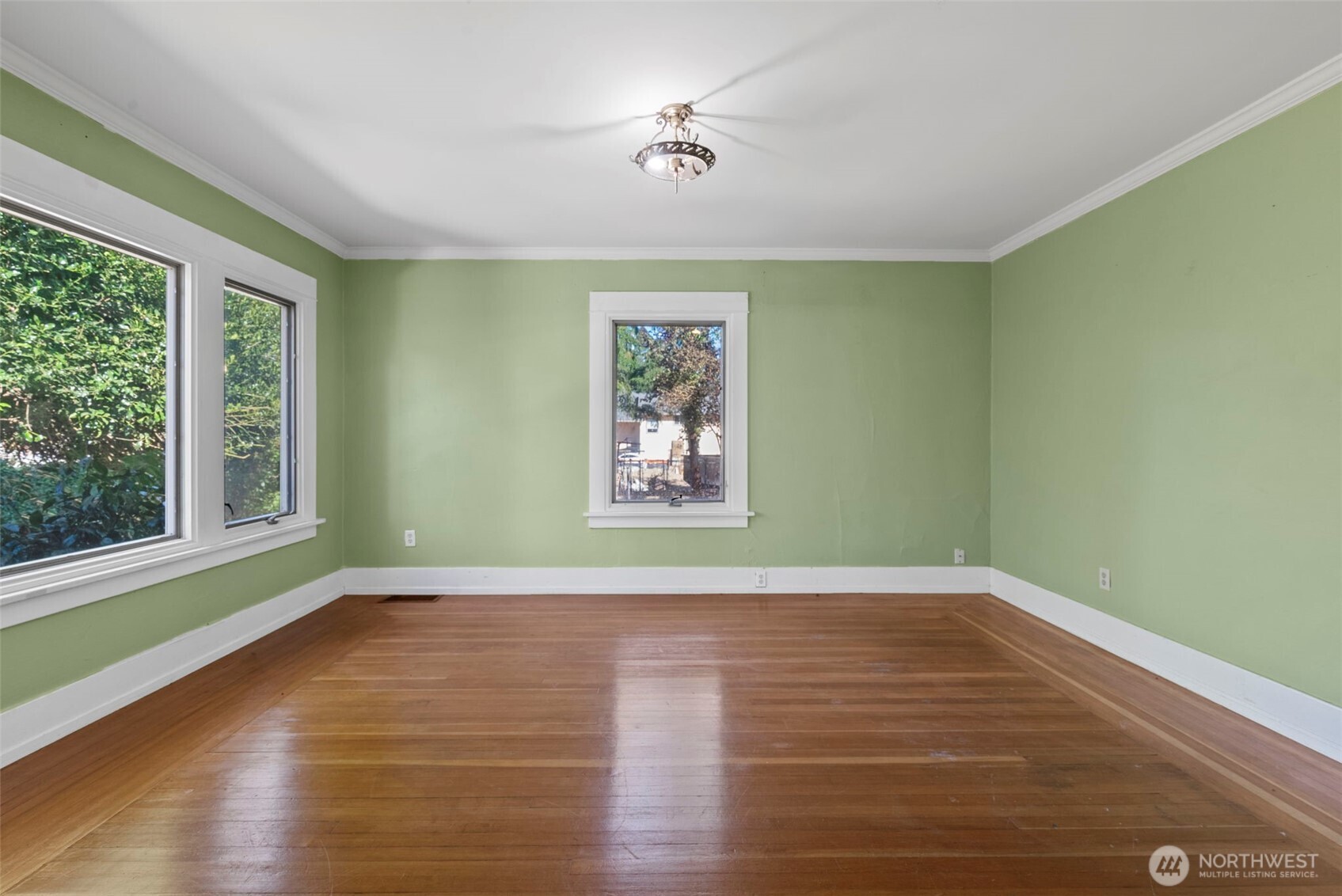 419 S 150th Street Property Photo 12
