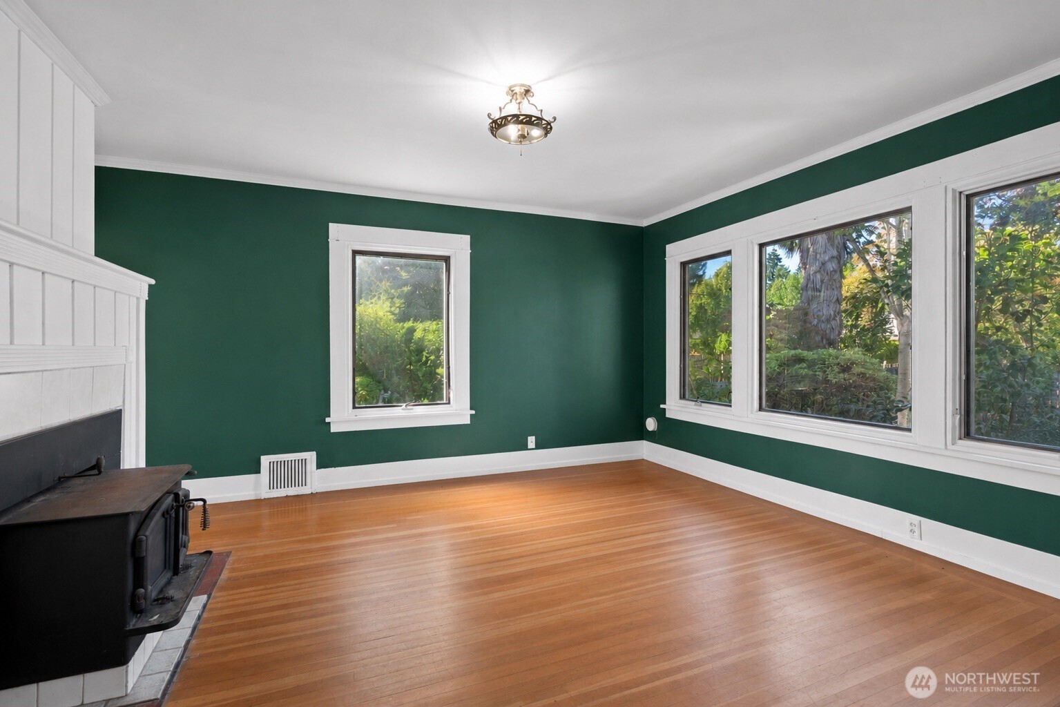419 S 150th Street Property Photo 14