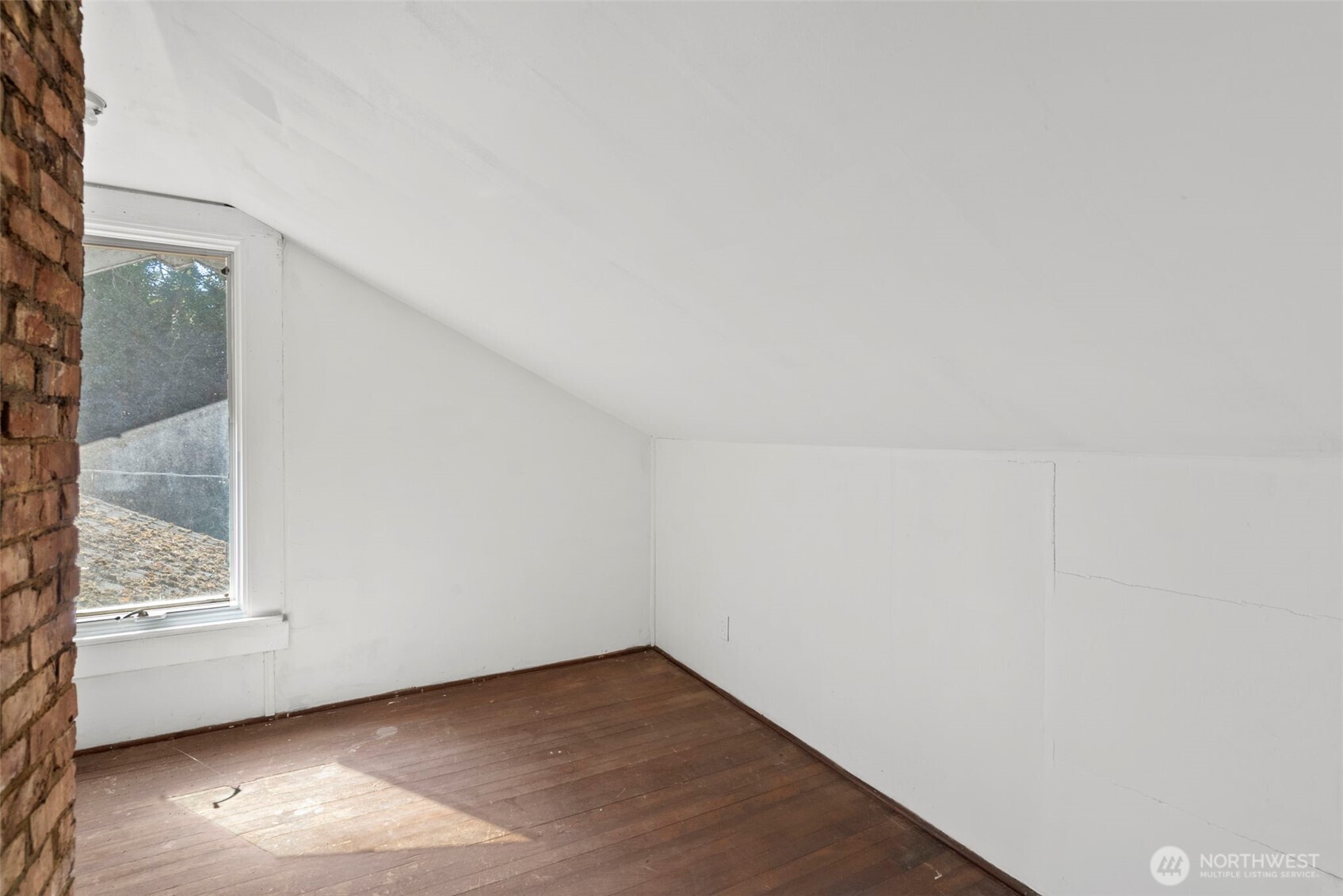 419 S 150th Street Property Photo 19