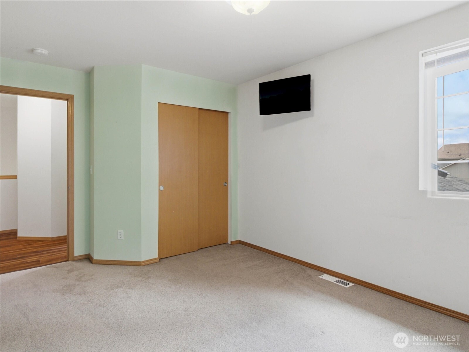 2977 Ne Loyola St Property Photo 26