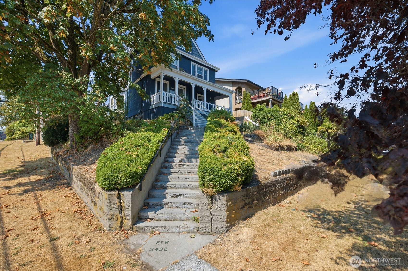 3432 Lombard Avenue Property Photo 3