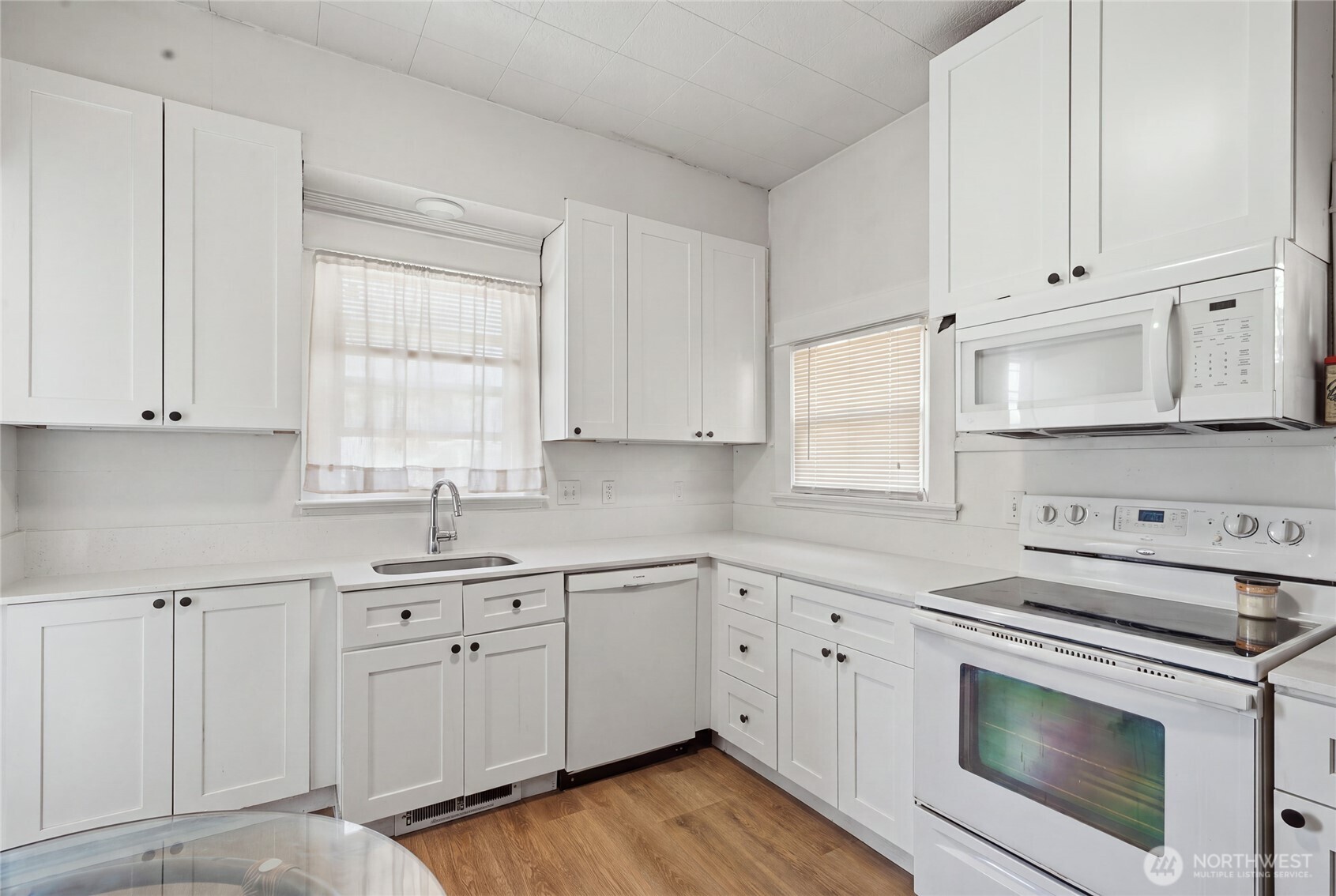 3432 Lombard Avenue Property Photo 15