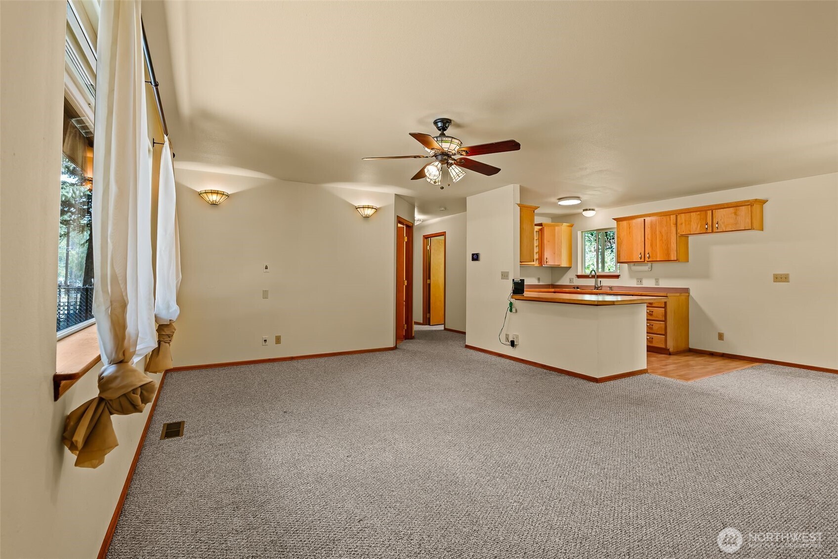 150 Pine Cliffs Drive Property Photo 7