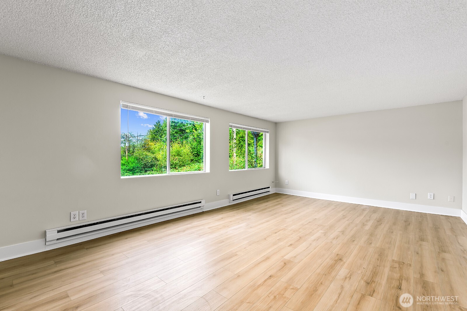 15328 40th Avenue Property Photo 5