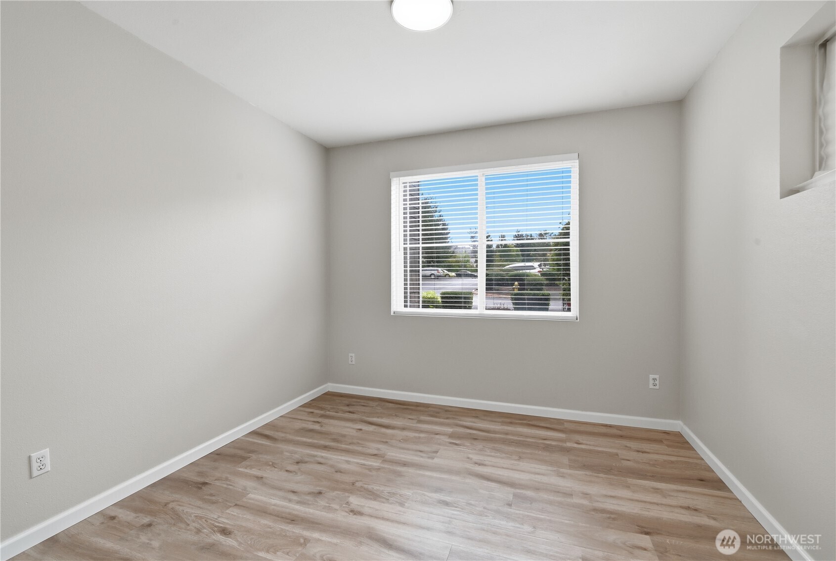 560 225th Lane B101 Property Photo 5