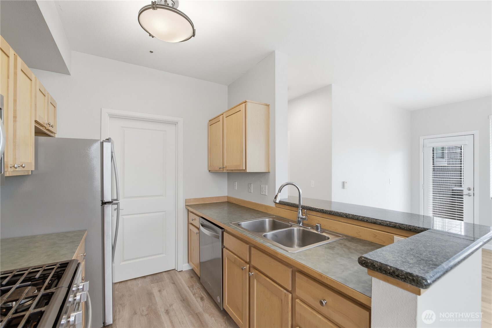 560 225th Lane B101 Property Photo 14