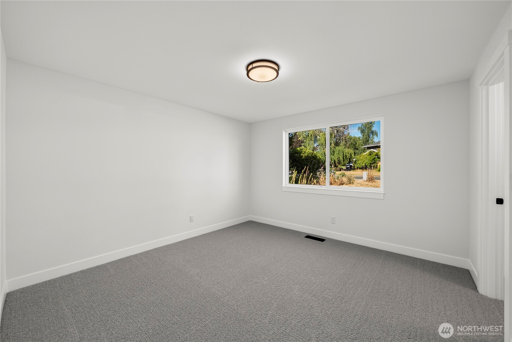 31509 42nd Avenue Property Photo 28