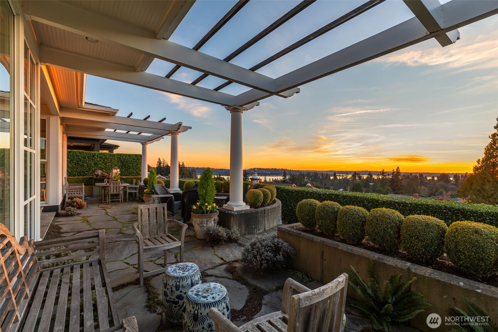 9400 Vineyard Crest Property Photo 4