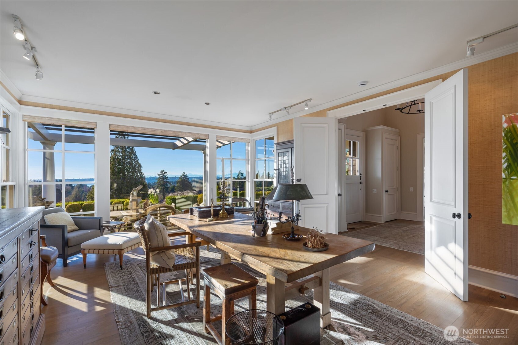 9400 Vineyard Crest Property Photo 18
