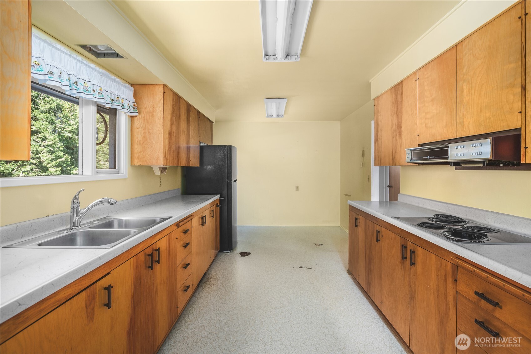 4116 A Avenue Property Photo 7