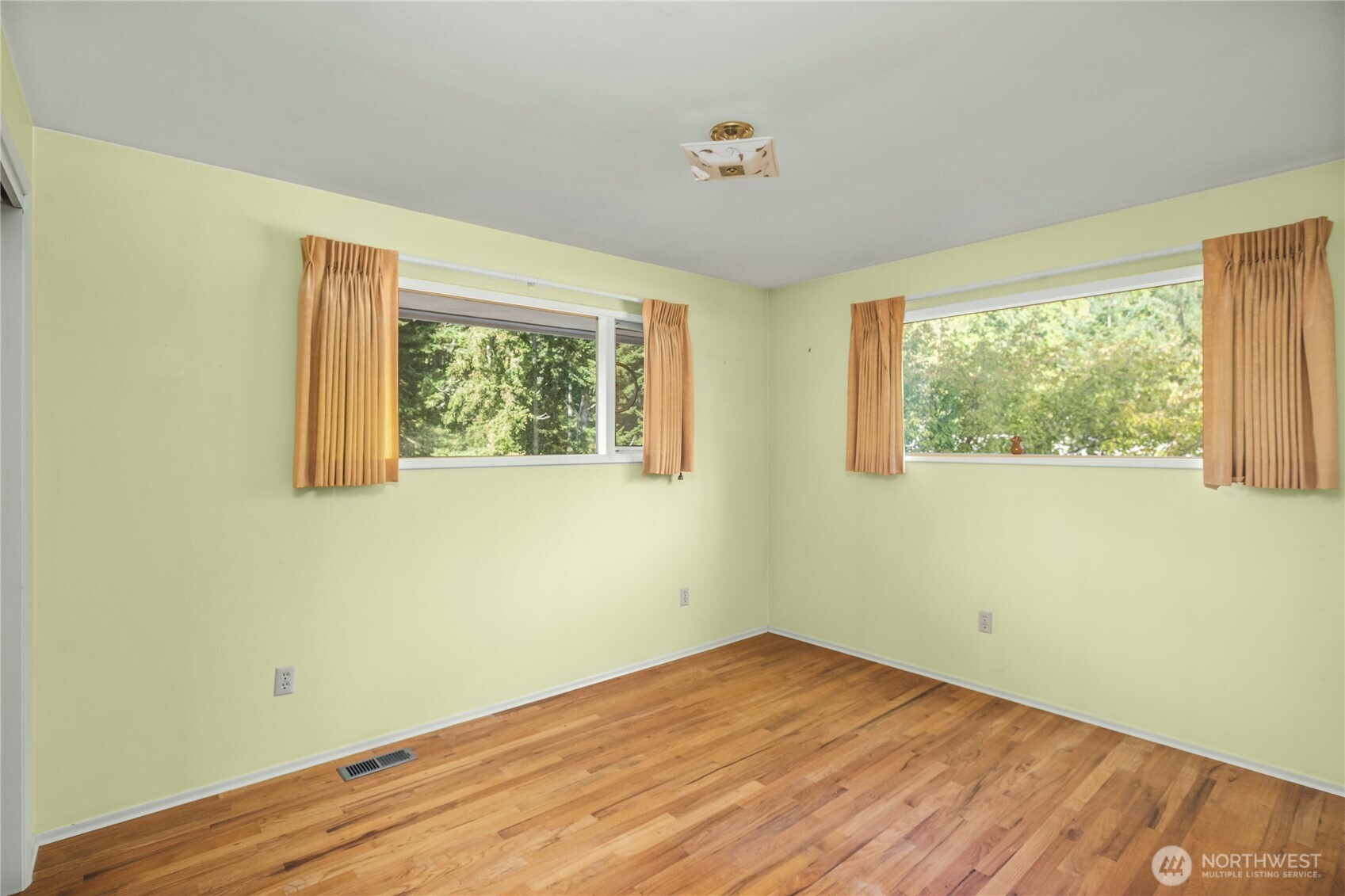 4116 A Avenue Property Photo 9