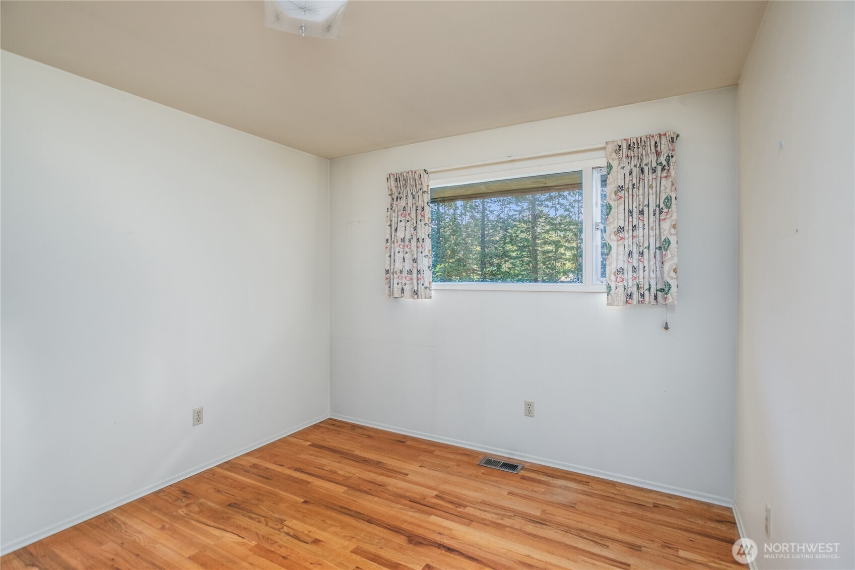 4116 A Avenue Property Photo 11