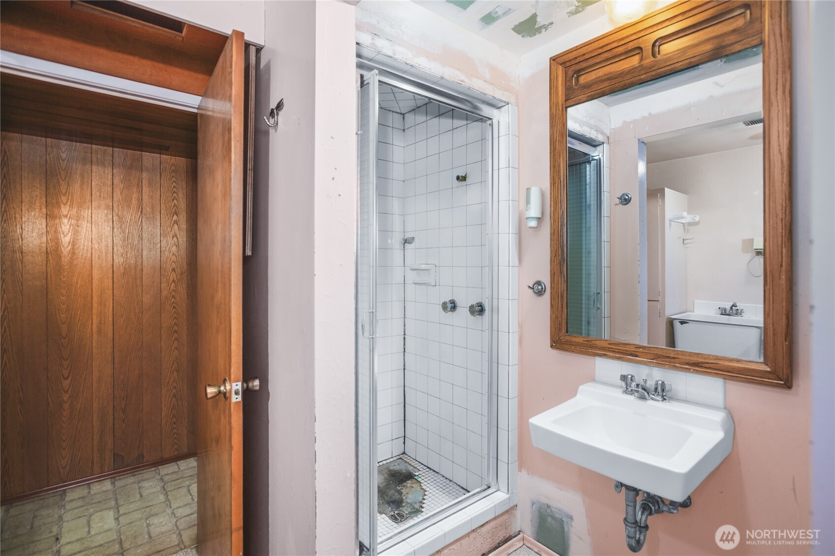 4116 A Avenue Property Photo 17