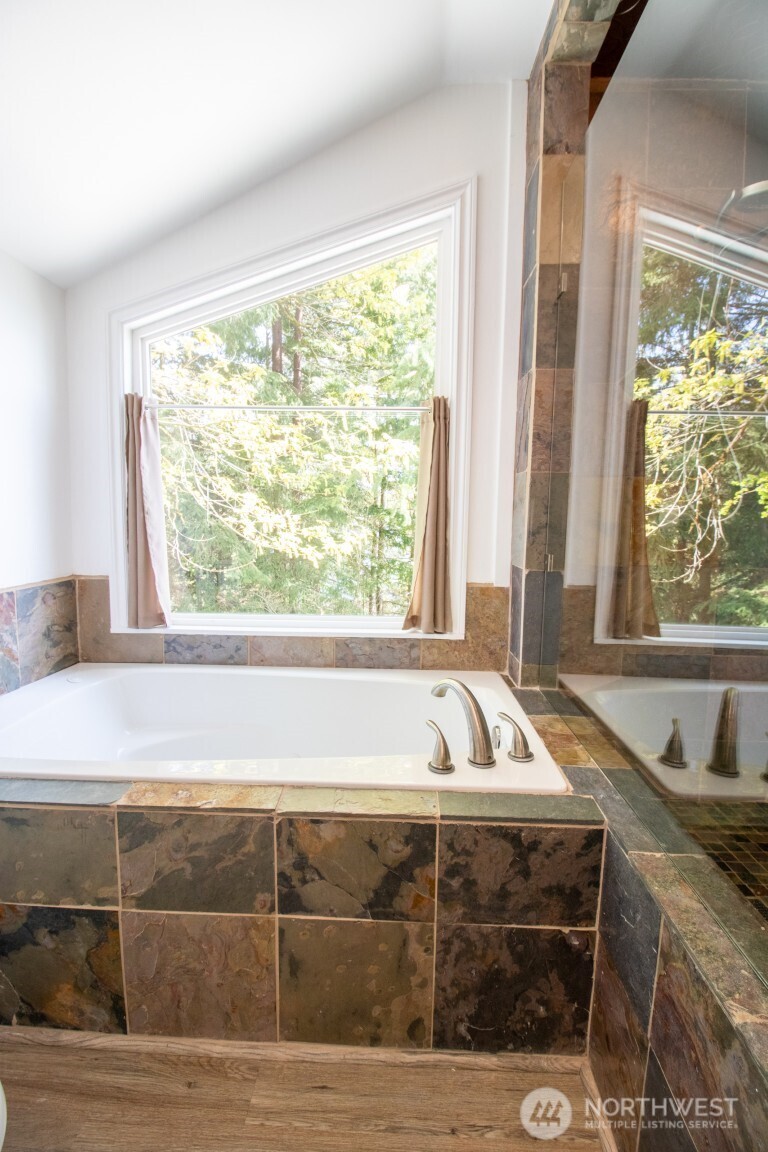 7255 E Mercer Way Property Photo 23