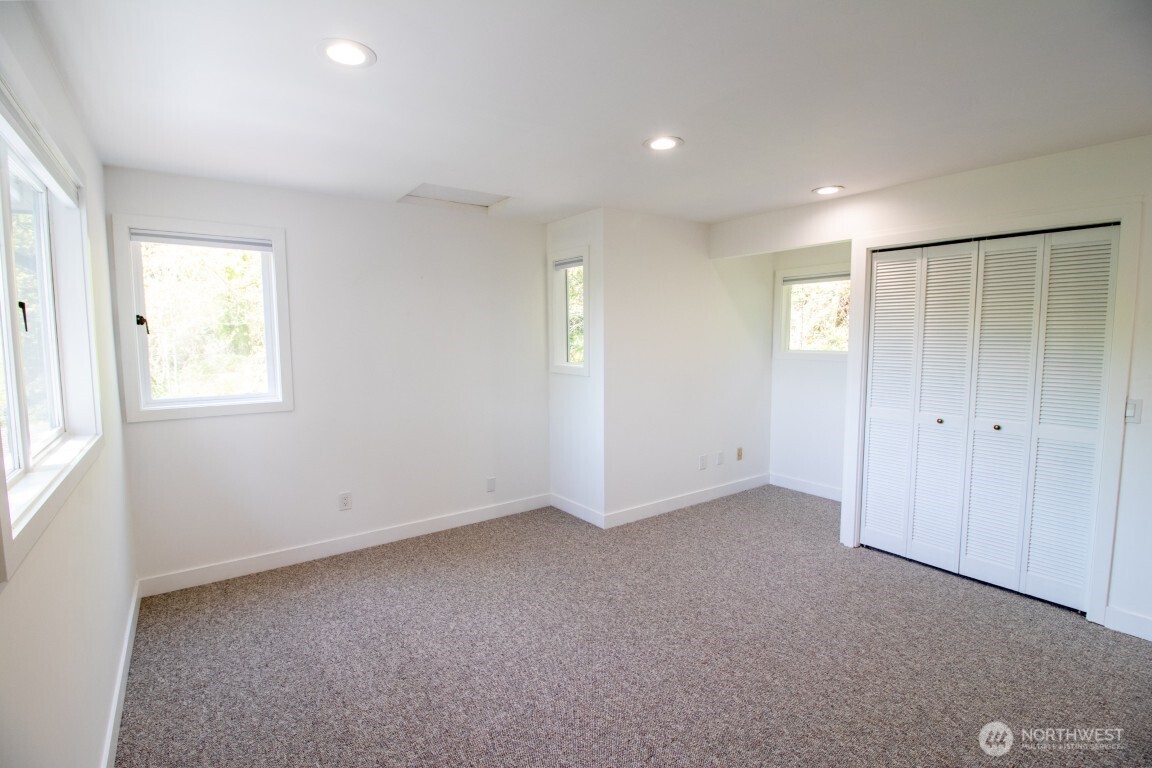 7255 E Mercer Way Property Photo 29