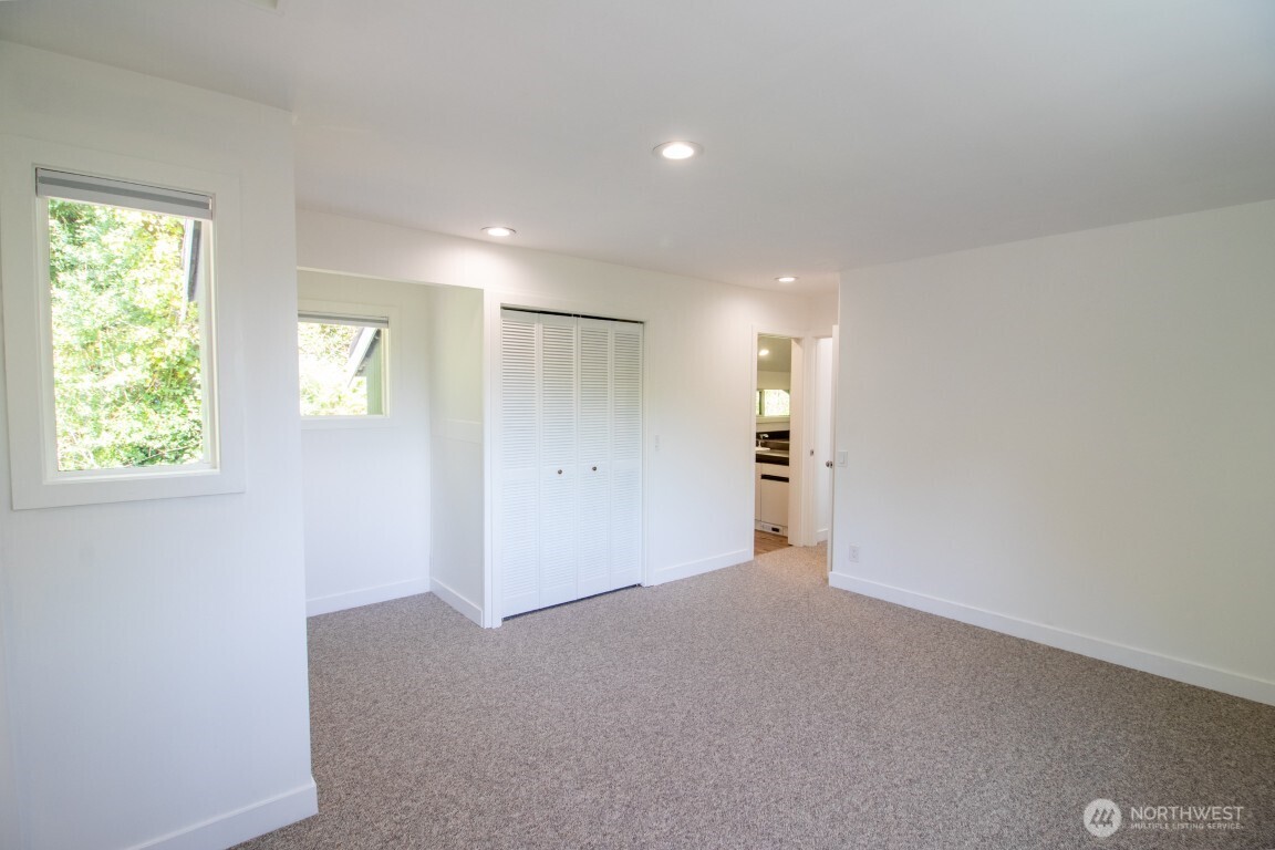 7255 E Mercer Way Property Photo 30