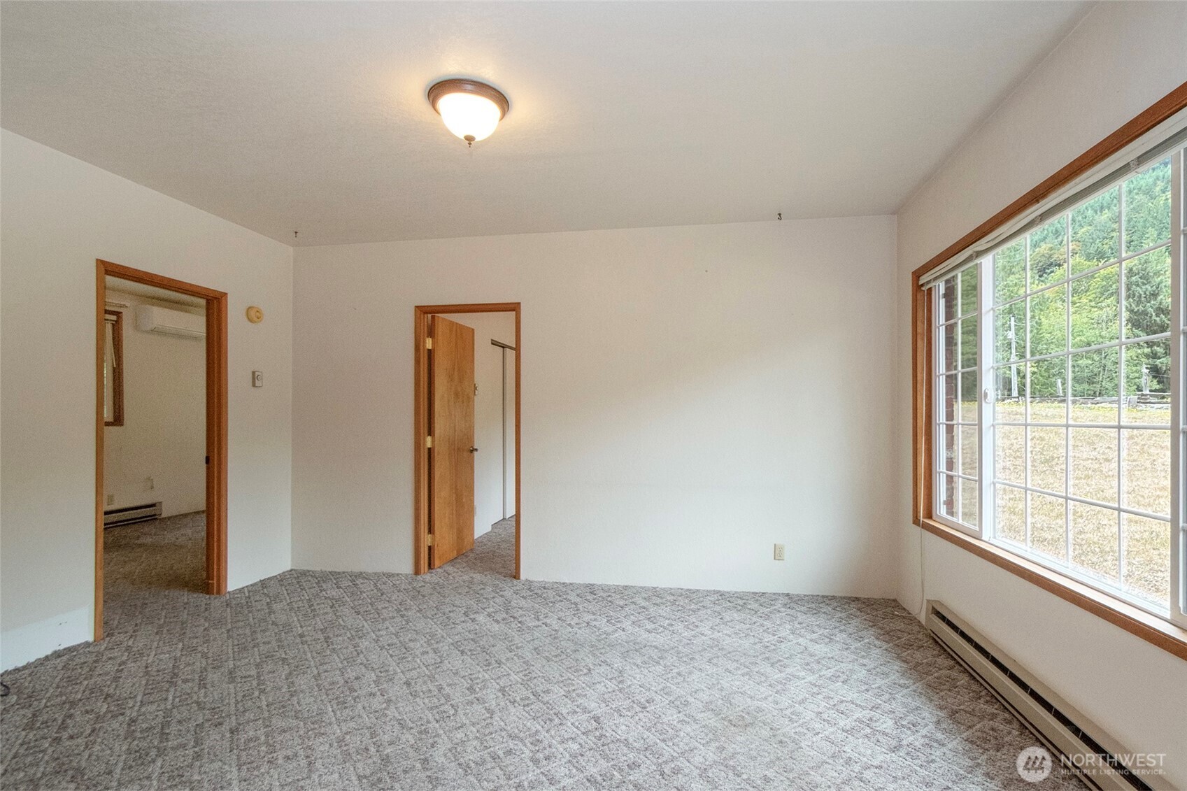 572 Dodger Lane Property Photo 12