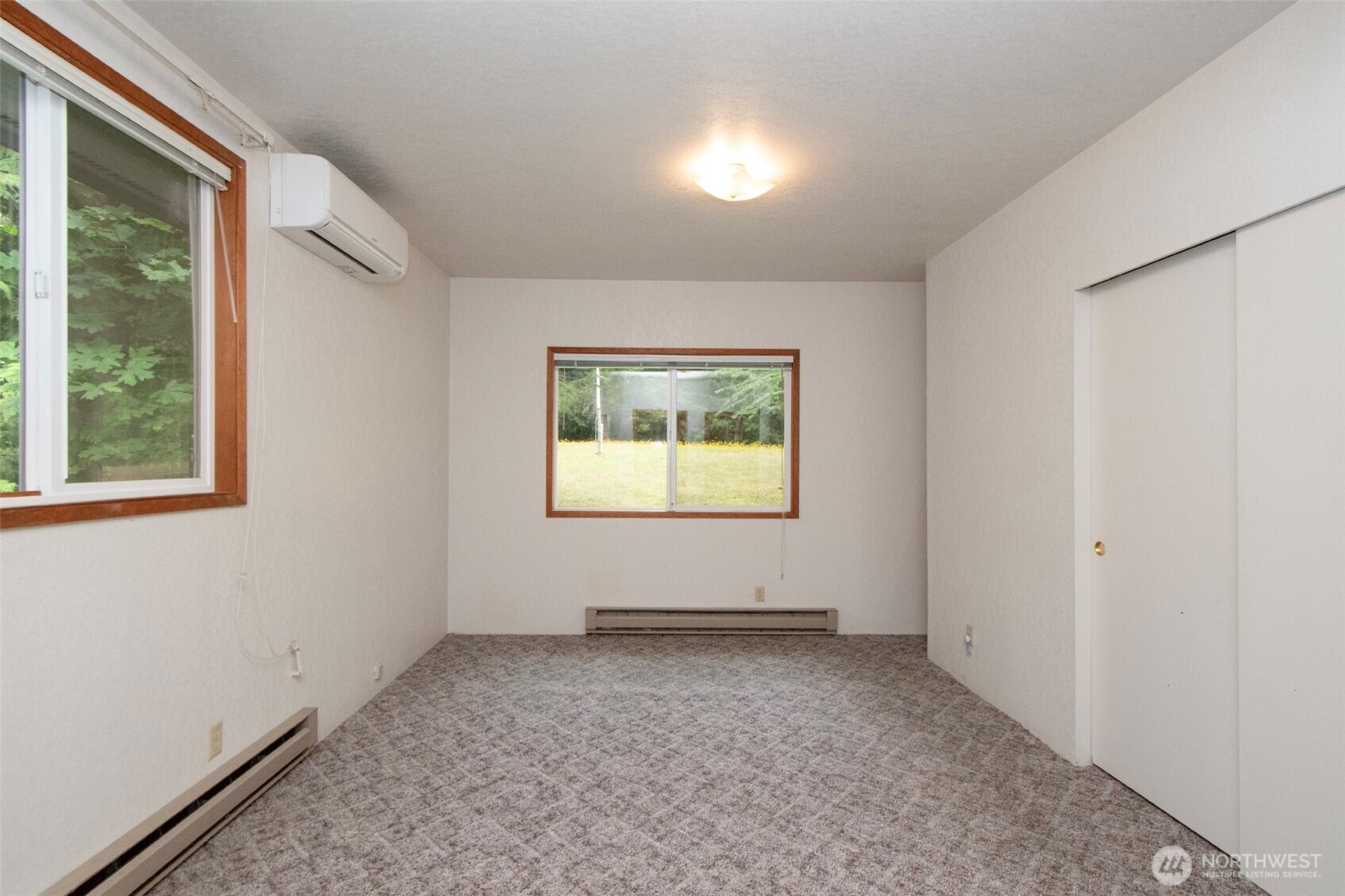 572 Dodger Lane Property Photo 13