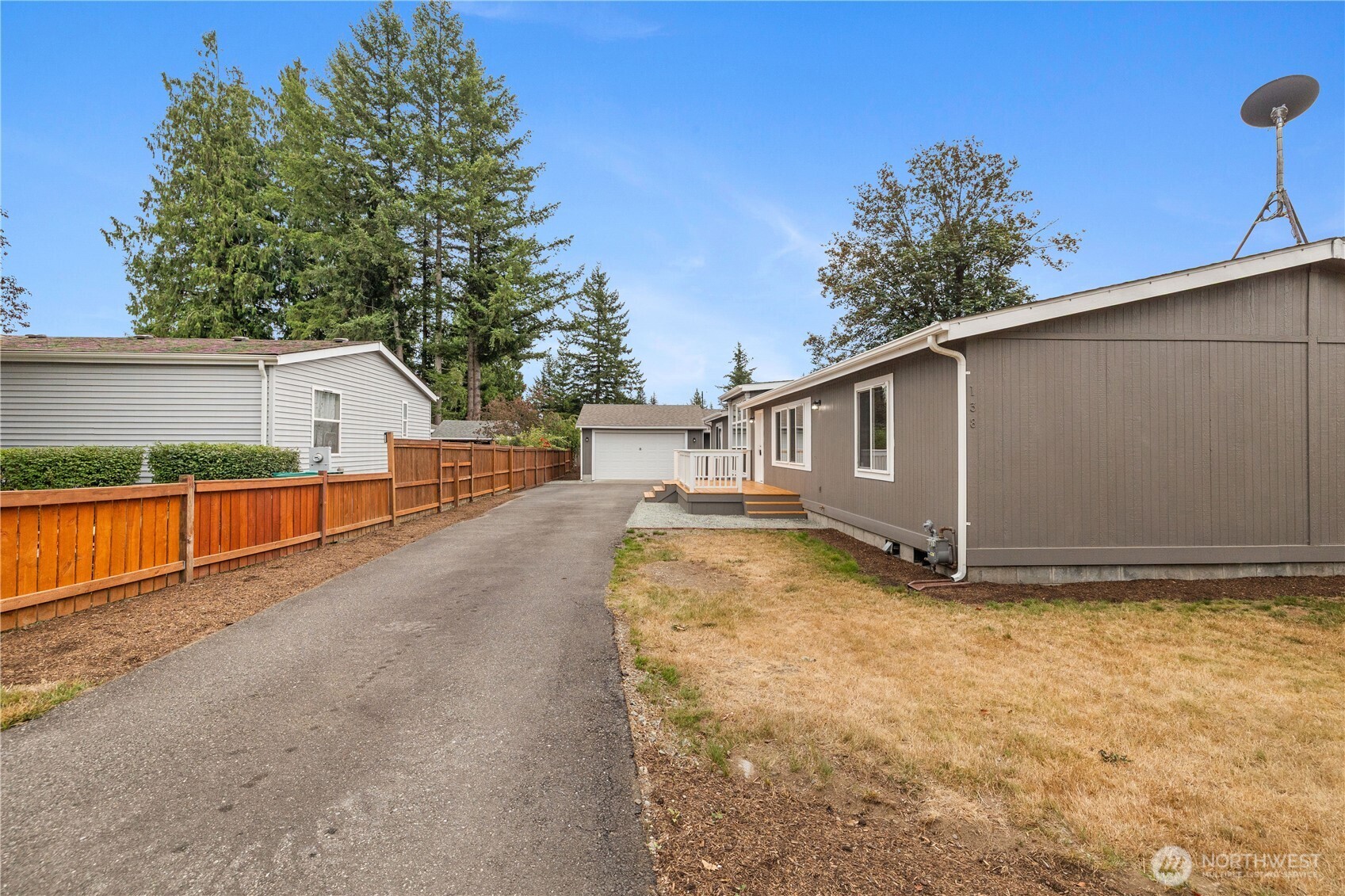 138 2nd Street Property Photo 22