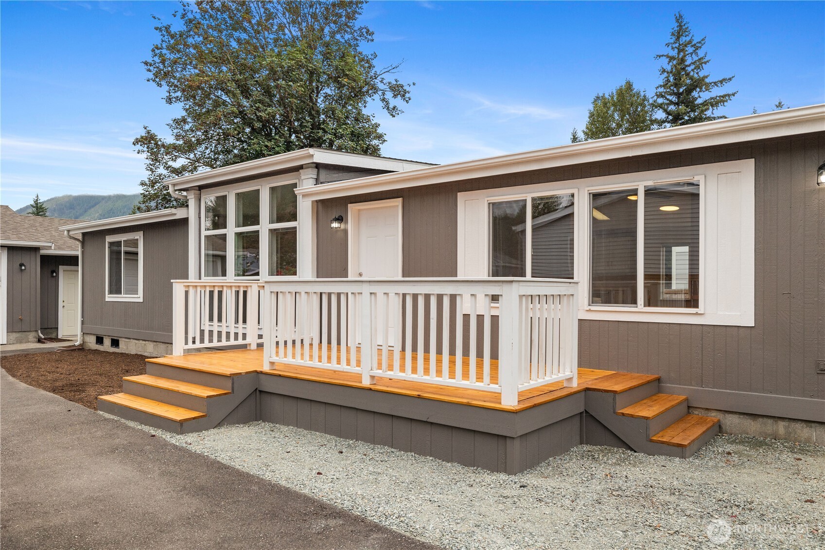 138 2nd Street Property Photo 27