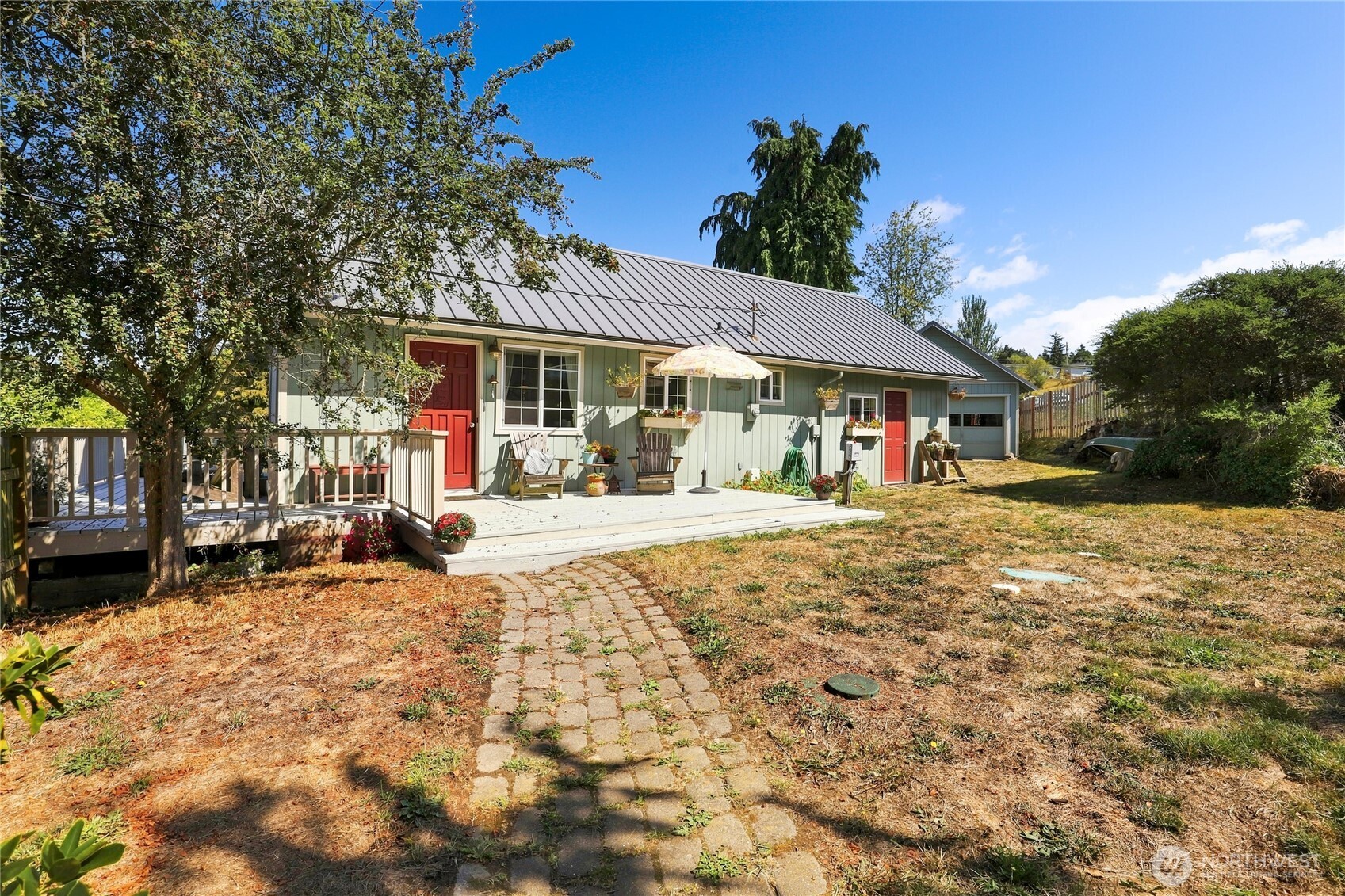 41 Hemlock Drive Property Photo 1