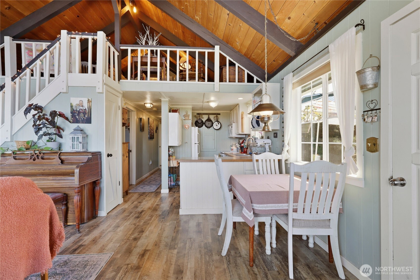 41 Hemlock Drive Property Photo 9