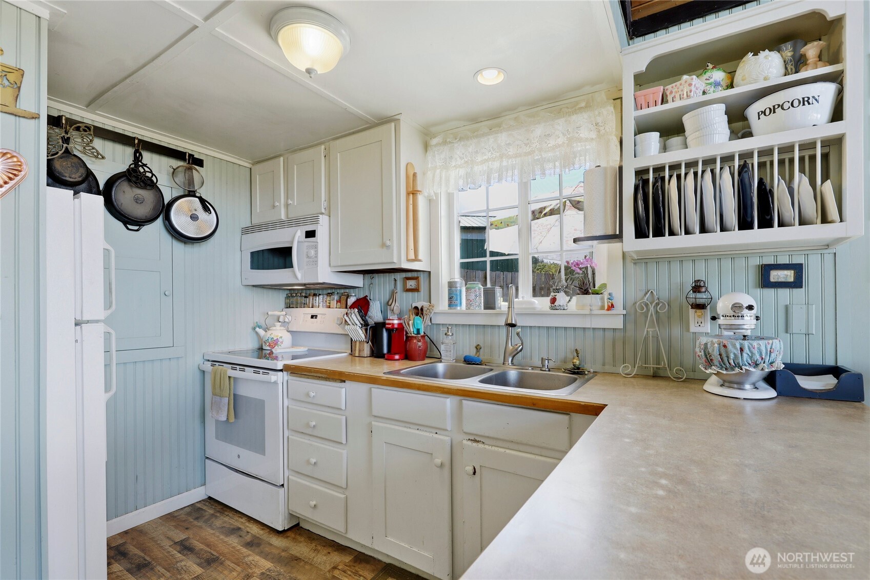 41 Hemlock Drive Property Photo 12