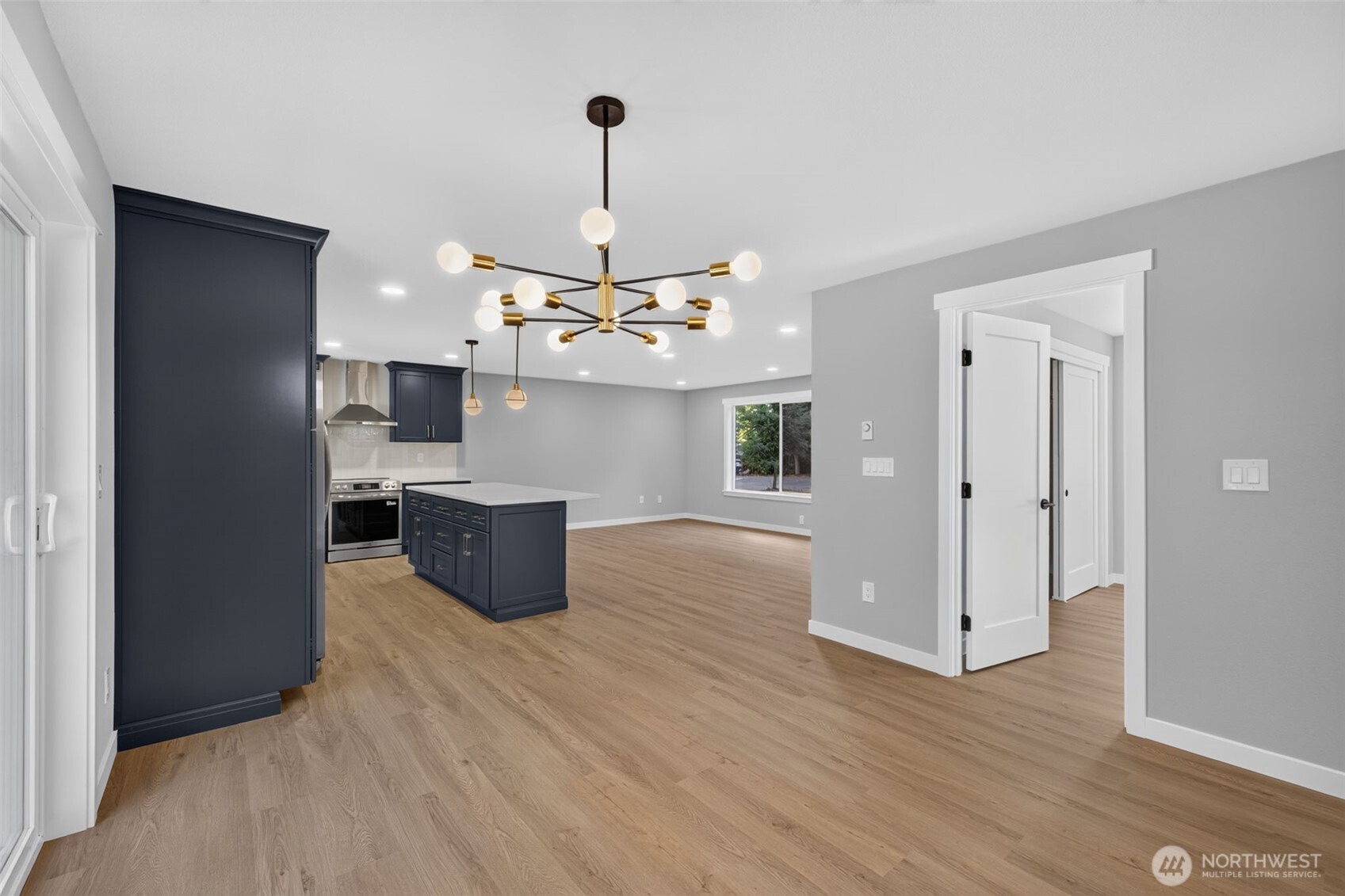 5408 240th Street Property Photo 10