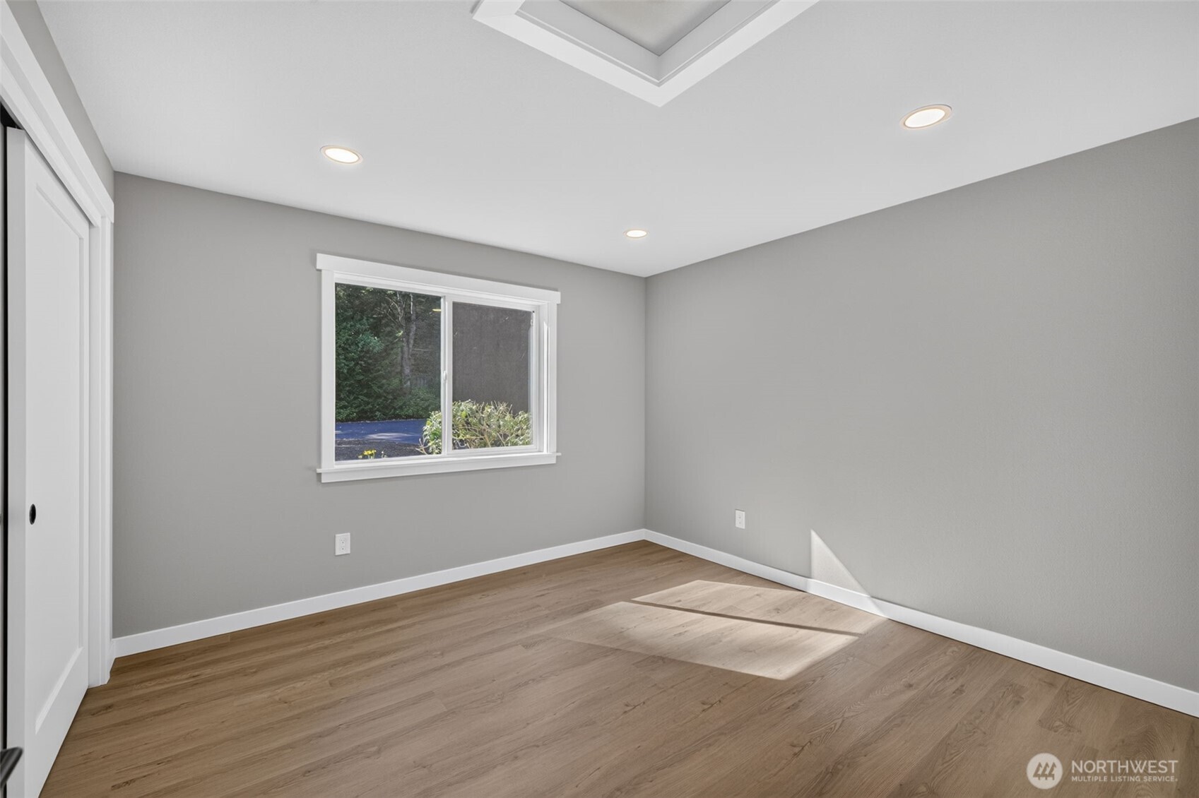 5408 240th Street Property Photo 15