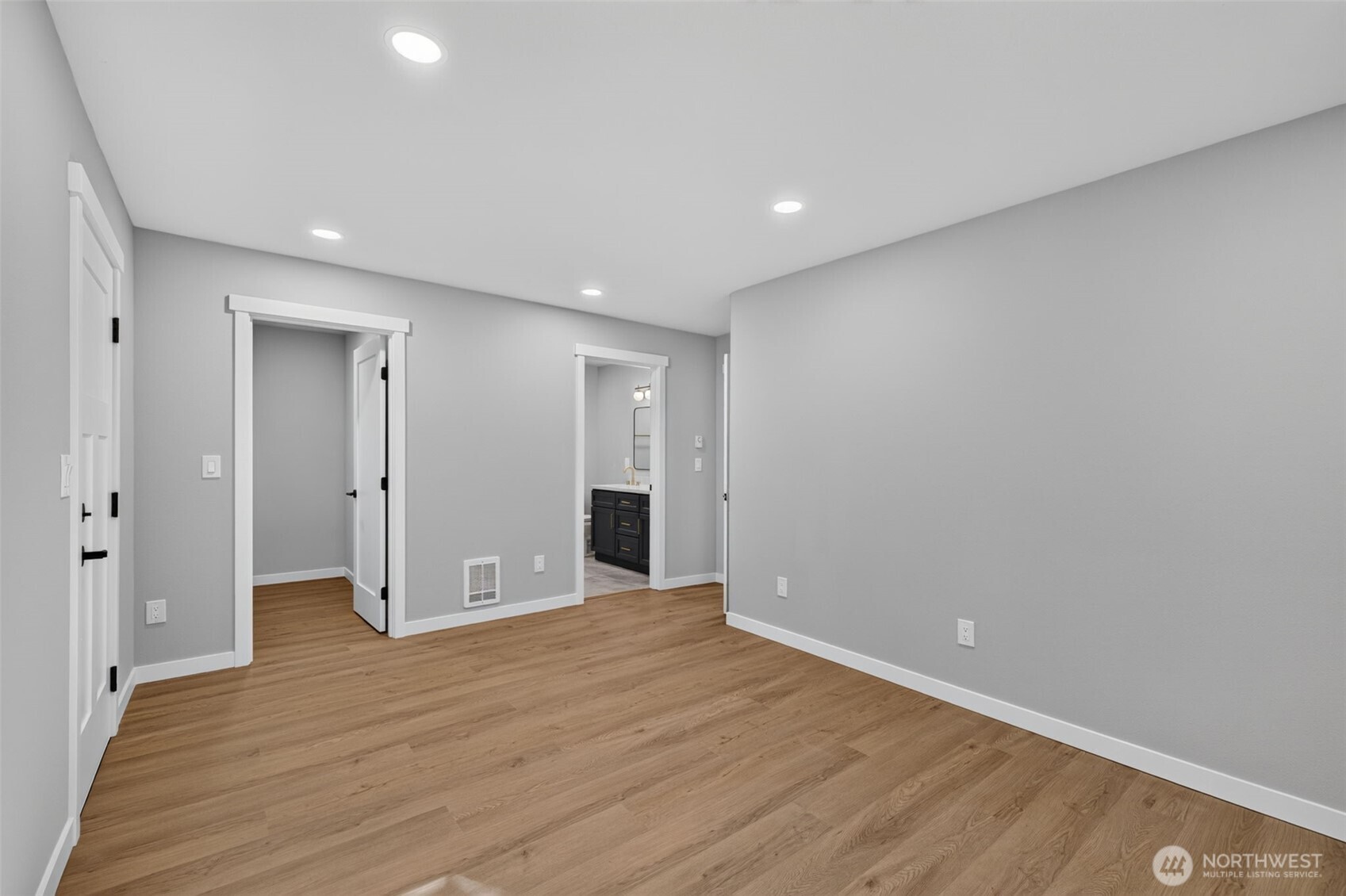 5408 240th Street Property Photo 18