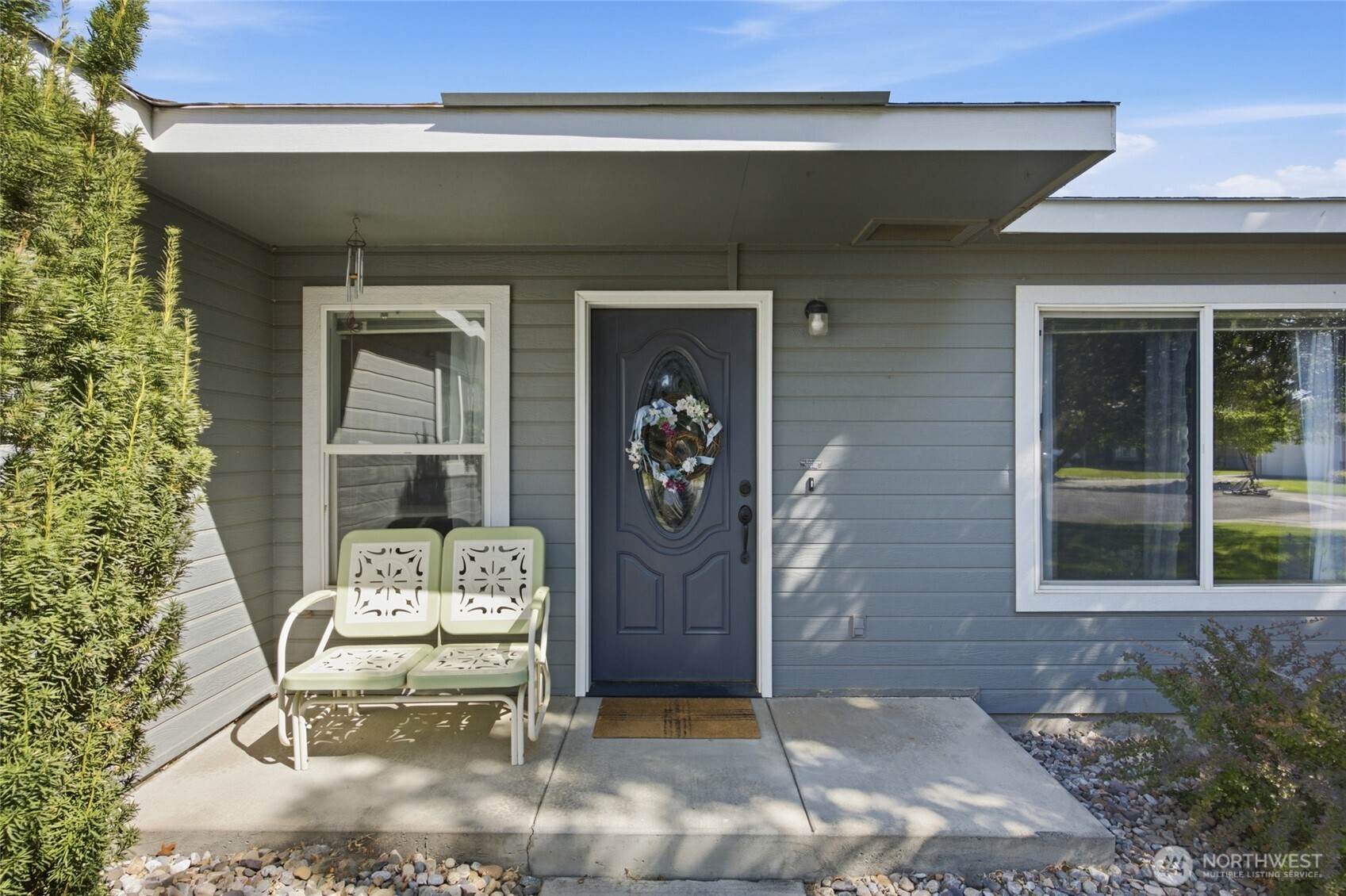 329 E Belair Drive Property Photo 4