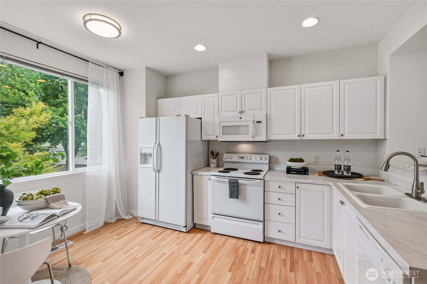16227 119th Place Property Photo 4