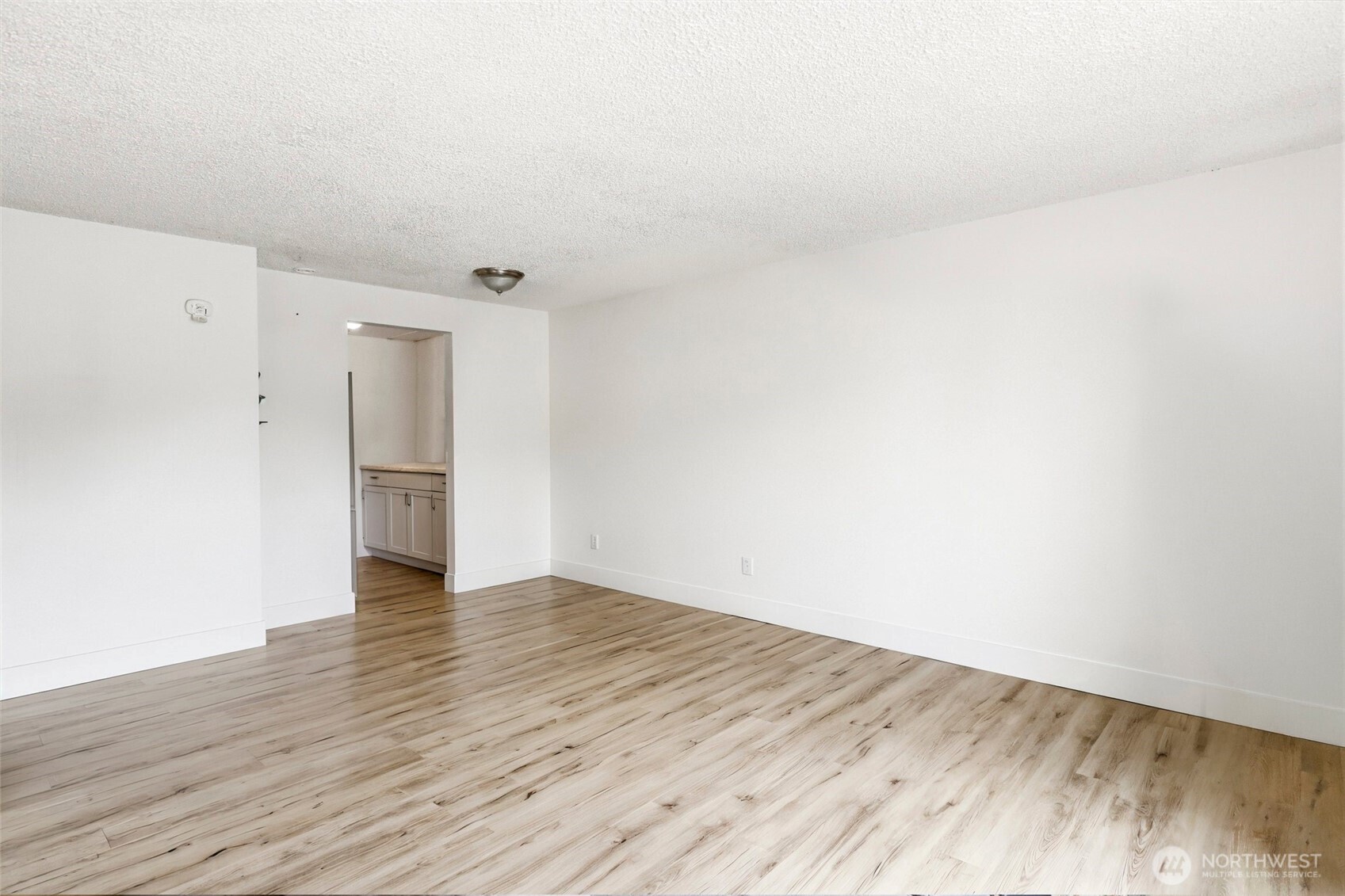 1725 1727 Bloomington Avenue Property Photo 18
