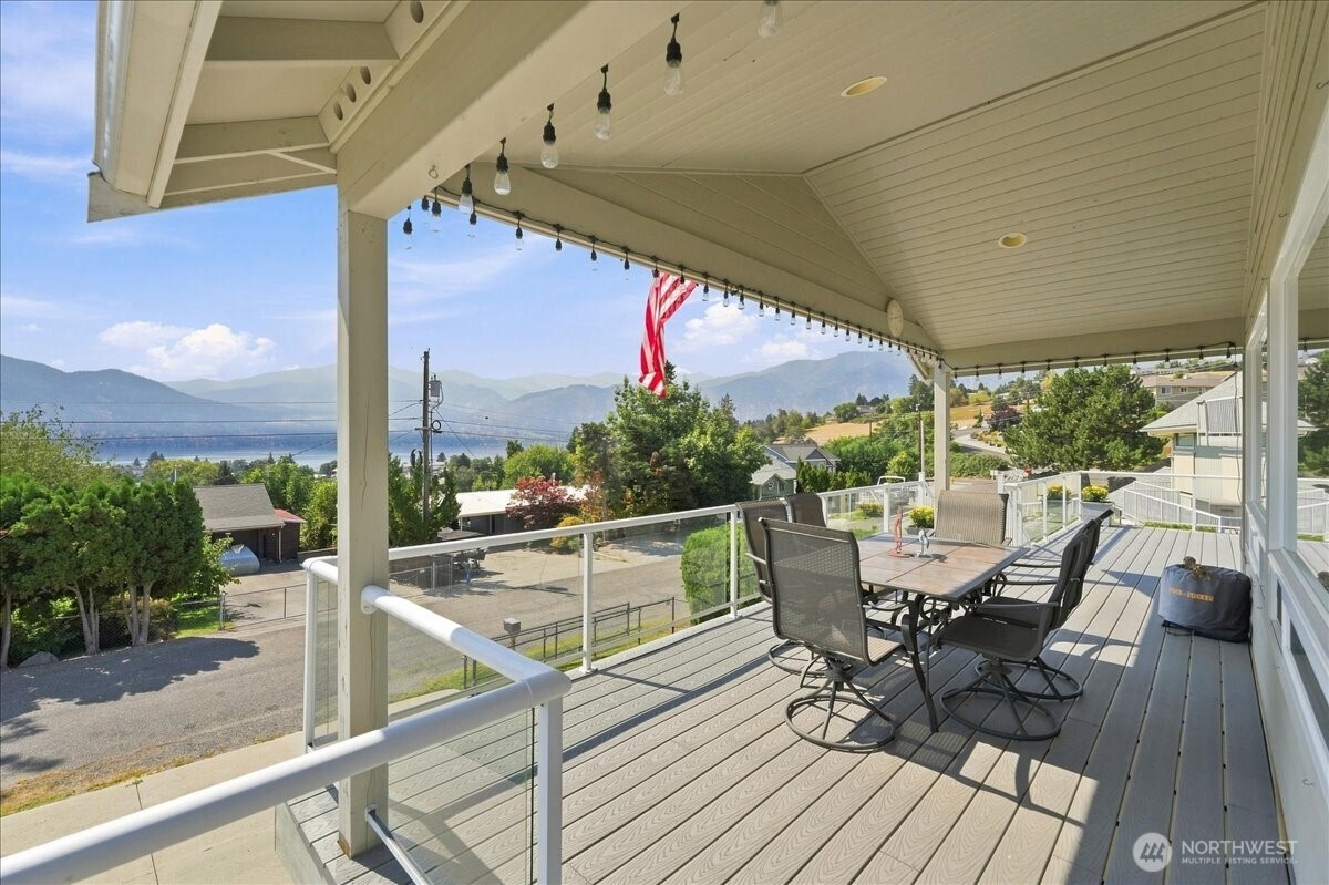 75 Coral Street Property Photo 4
