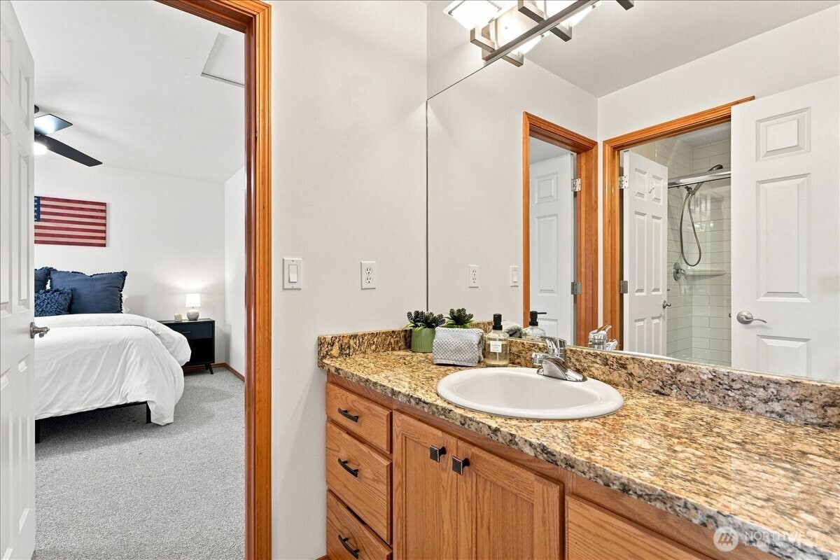 75 Coral Street Property Photo 25