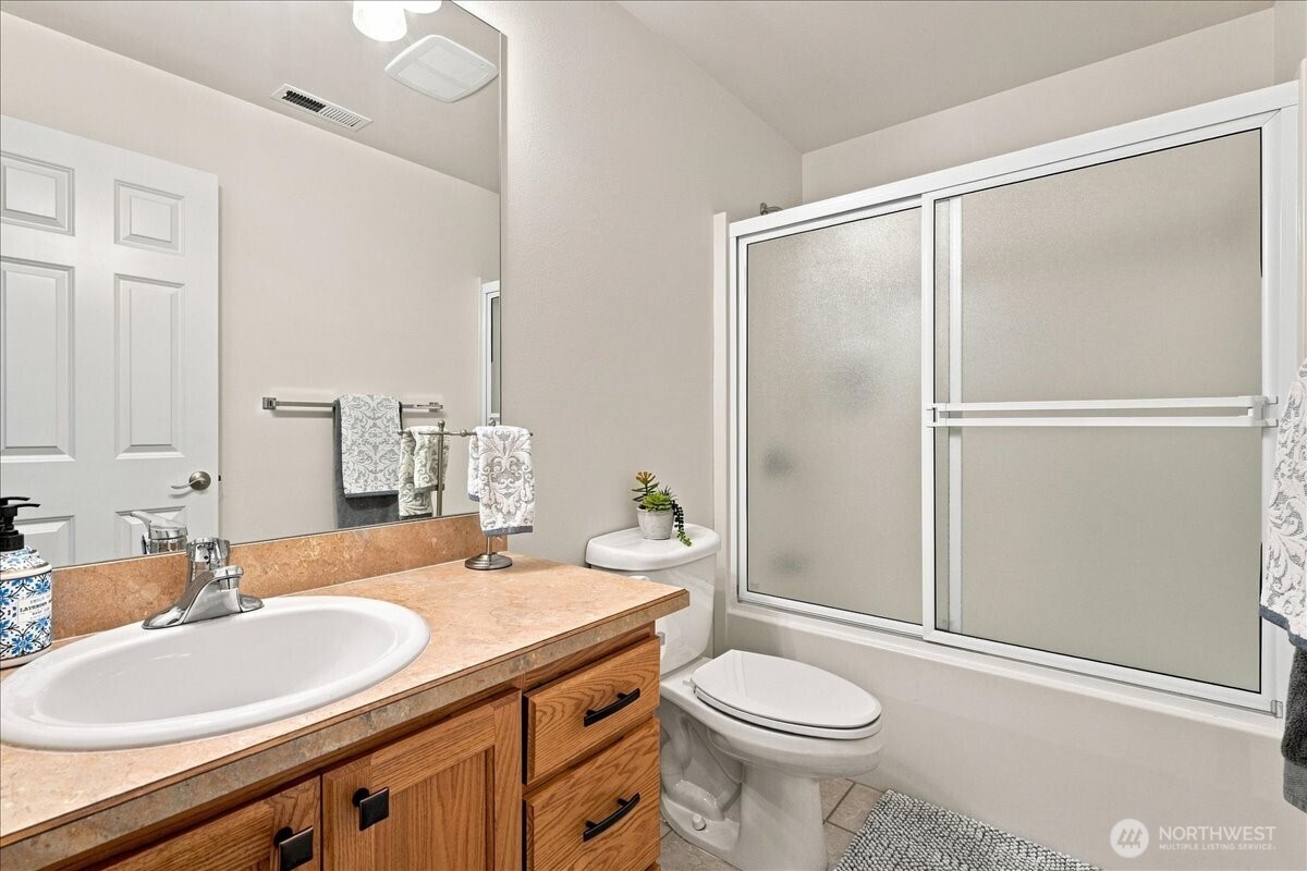 75 Coral Street Property Photo 28